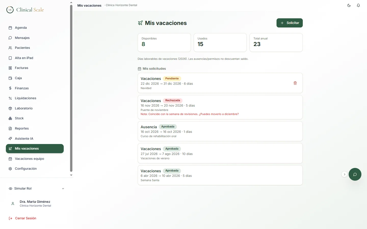 Portal del empleado en Clinical Scale con los días disponibles, los usados y el estado de cada solicitud
